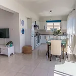 Makenzy Seaview Penthouse *