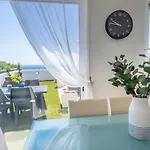 Appartamento Makenzy Seaview Penthouse Larnaca