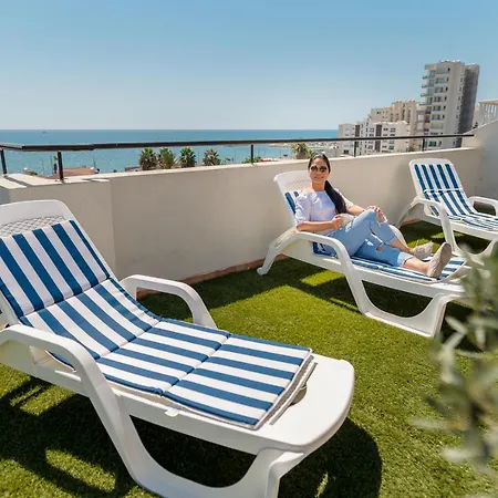 Апартаменты Makenzy Seaview Penthouse