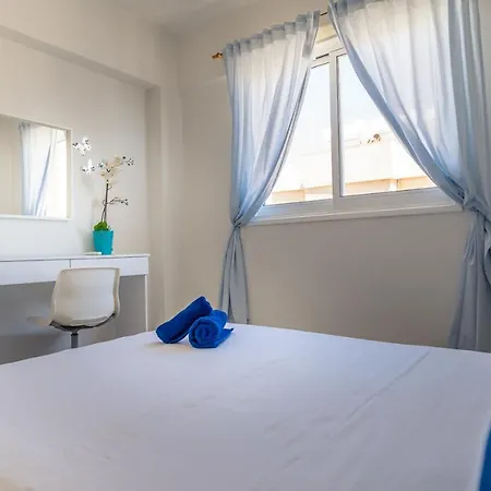 Makenzy Seaview Penthouse Апартаменты *