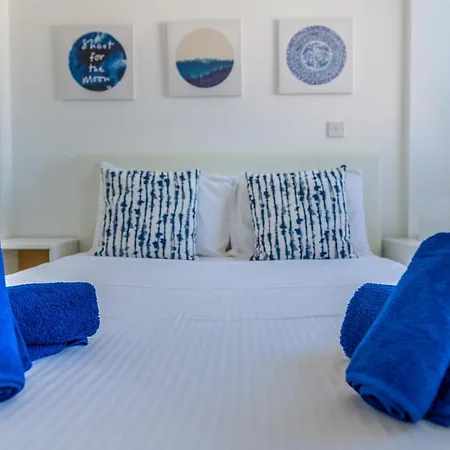 דירה Makenzy Seaview Penthouse *
