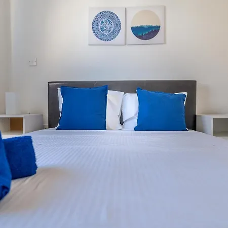 Makenzy Seaview Penthouse Апартаменты