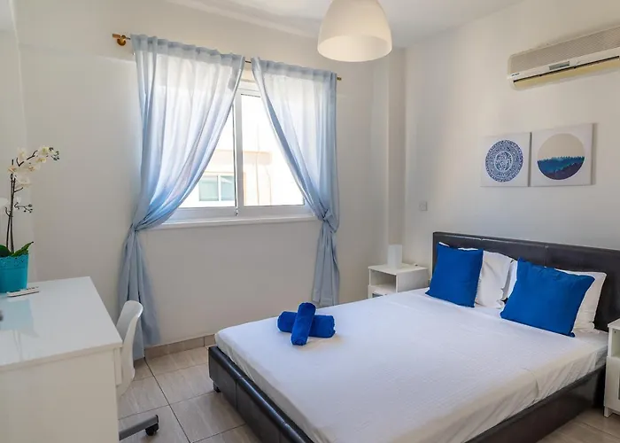 Apartament Makenzy Seaview Penthouse Larnaca